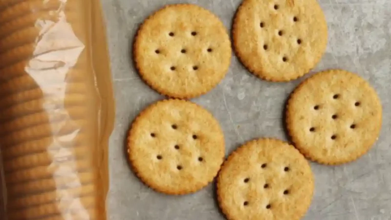 Are Ritz Crackers Good For Weight Loss?